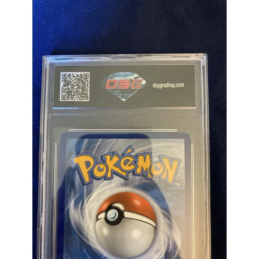 DSG NM/MINT 8 Aegislash VMAX 127/185 Swsh04: Vivid Voltage Holo Ultra Rare